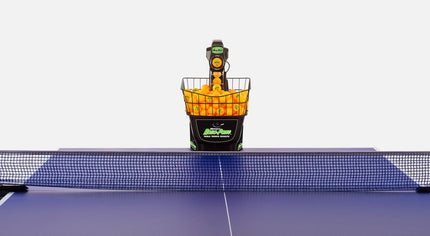 NEWGY Robo-Pong 1055 - Table Tennis Robot - Set-Up